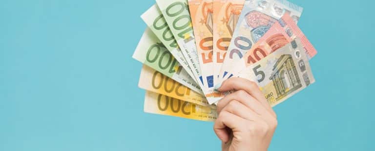 Los billetes de euro no suponen un riesgo de contagio